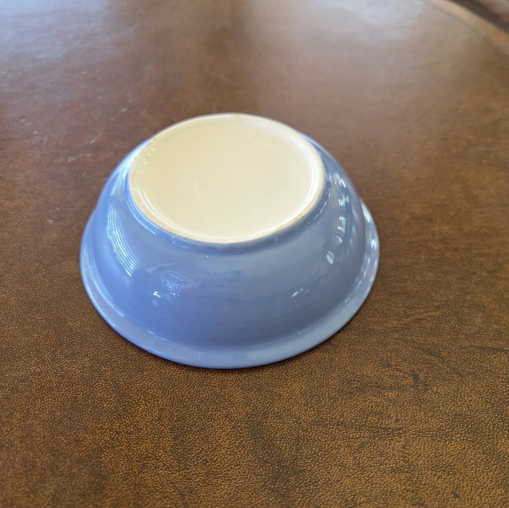 Sweet Little Stoneware Bird Bowl - Picture 4 of 7
